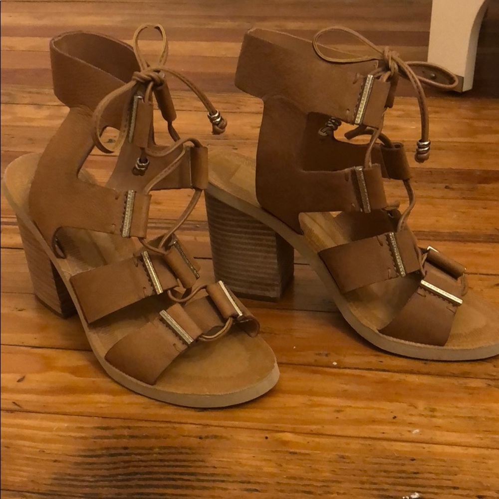 Dolce Vita sandal